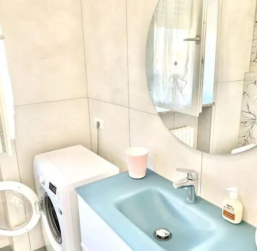10 Min. Da Sanremo Vista Mare Appartement *